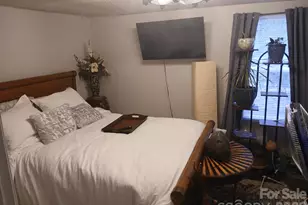 115 S Davis St, Dallas, NC 28034 - Photo 13