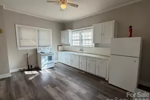 432 Watts St, Albemarle, NC 28001 - Photo 5