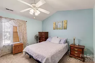 12732 Hennigan Pl Ln, Charlotte, NC 28214 - Photo 19