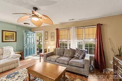 12732 Hennigan Place Lane, Charlotte, NC 28214 - Photo 11