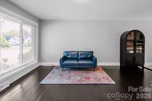 3105 Erskine Dr, Charlotte, NC 28205 - Photo 9