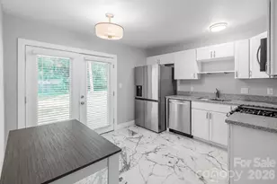 3105 Erskine Dr, Charlotte, NC 28205 - Photo 5