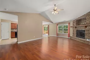 202 Hondah Rd, Brevard, NC 28712 - Photo 3