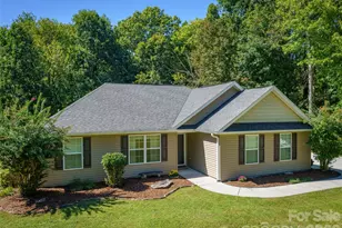 202 Hondah Rd, Brevard, NC 28712 - Photo 1
