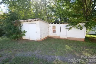 813 Powell Ave SW, Valdese, NC 28690 - Photo 15