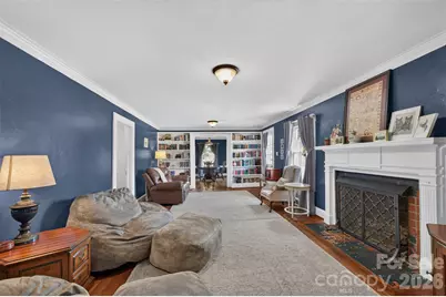 321 Beall Street NW, Lenoir, NC 28645 - Photo 9