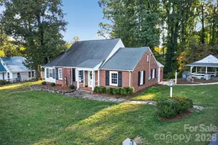 321 Beall St NW, Lenoir, NC 28645 - Photo 1