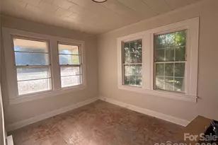 401 S Hill St, Gastonia, NC 28052 - Photo 9