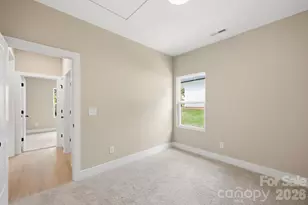 1031 Houston St, Gastonia, NC 28052 - Photo 9