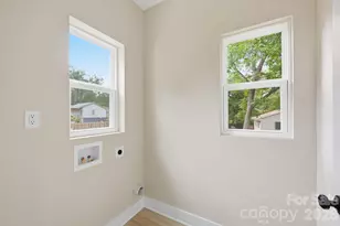 1031 Houston St, Gastonia, NC 28052 - Photo 11