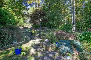 373 Lynn Crest Dr, Brevard, NC 28712 - Photo 9