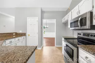 9521 Foggy Meadow Rd, Charlotte, NC 28269 - Photo 17