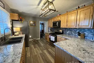 839 W Garrison Blvd, Gastonia, NC 28052 - Photo 3