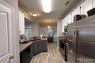 4715 Morning Dew Ct, Charlotte, NC 28269 - Photo 7