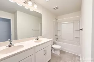 1130 Rock Haven Dr, Charlotte, NC 28216 - Photo 17