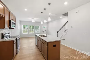 5847 Tuckaseegee Rd, Charlotte, NC 28208 - Photo 9