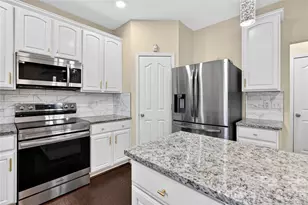 11019 Woods Corner Ct, Charlotte, NC 28277 - Photo 5