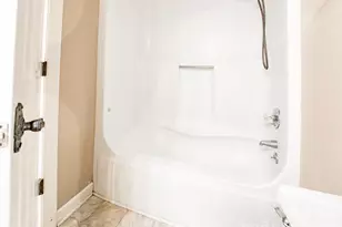 2705 N Center St, Hickory, NC 28601 - Photo 19