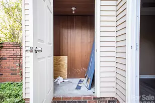 2705 N Center St, Hickory, NC 28601 - Photo 23