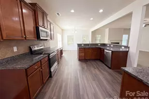 2633 Park Ridge Blvd, Rock Hill, SC 29732 - Photo 3