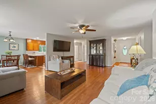 107 Powe St, Morganton, NC 28655 - Photo 17