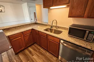 11222 Treebark Dr, Pineville, NC 28134 - Photo 7