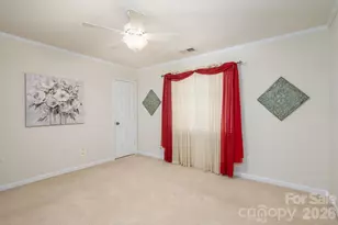 559 Queen Brogan Ct, Gastonia, NC 28054 - Photo 21