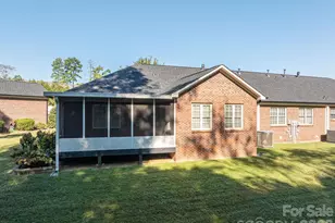 559 Queen Brogan Ct, Gastonia, NC 28054 - Photo 29