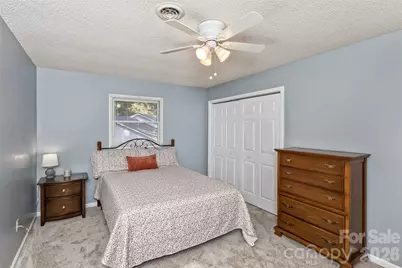 2911 Middleton Place #32, Hendersonville, NC 28791 - Photo 17