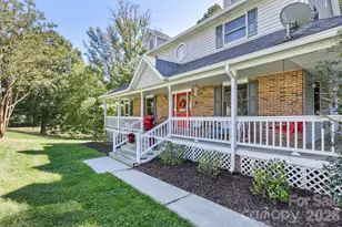 2911 Middleton Pl, Hendersonville, NC 28791 - Photo 23