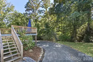 2911 Middleton Pl, Hendersonville, NC 28791 - Photo 29