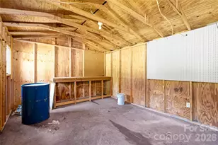 2065 Gary Ln, Hickory, NC 28602 - Photo 29