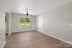 2065 Gary Ln, Hickory, NC 28602 - Photo 15