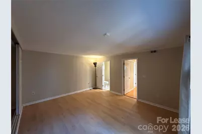 413 W 8th Street #B1, Charlotte, NC 28202 - Photo 17