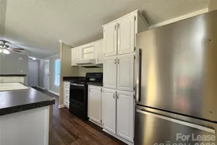 1134 Emanuel St, Kannapolis, NC 28081 - Photo 7