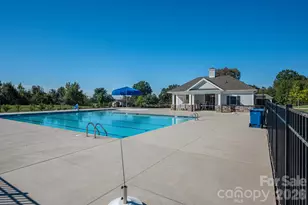 1021 Foxberry Ln, Maiden, NC 28650 - Photo 31
