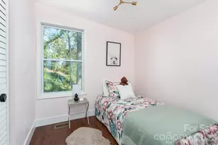 22 Crestfield Ave, Asheville, NC 28804 - Photo 17