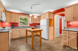 280 Overlook Cir, Tryon, NC 28782 - Photo 13