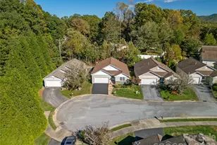 88 E Danbury Ln, Brevard, NC 28712 - Photo 7