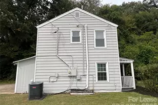 3905 Freedom Dr, Charlotte, NC 28208 - Photo 15