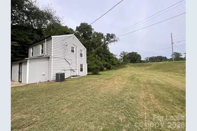 3905 Freedom Drive, Charlotte, NC 28208 - Photo 17