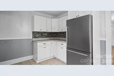 1207 W 4th Avenue, Gastonia, NC 28052 - Photo 9