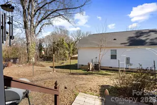 1242 W Airline Ave, Gastonia, NC 28052 - Photo 9