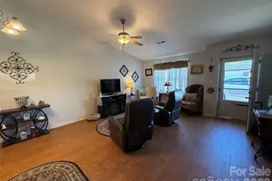 69 B Buena Vista Ridge, Marion, NC 28752 - Photo 5