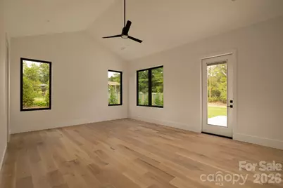 22 Willowbrook Road, Asheville, NC 28805 - Photo 13