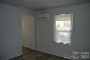 517 Elm St, Statesville, NC 28677 - Photo 5
