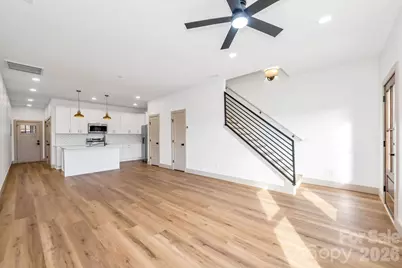 2113 24th Street Lane, Hickory, NC 28602 - Photo 5