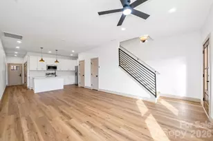 2113 24th Street Ln, Hickory, NC 28602 - Photo 5