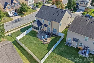 10900 Sand River Ct, Kannapolis, NC 28036 - Photo 3