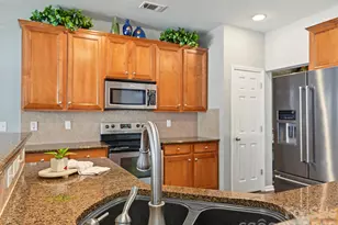 10900 Sand River Ct, Kannapolis, NC 28036 - Photo 9